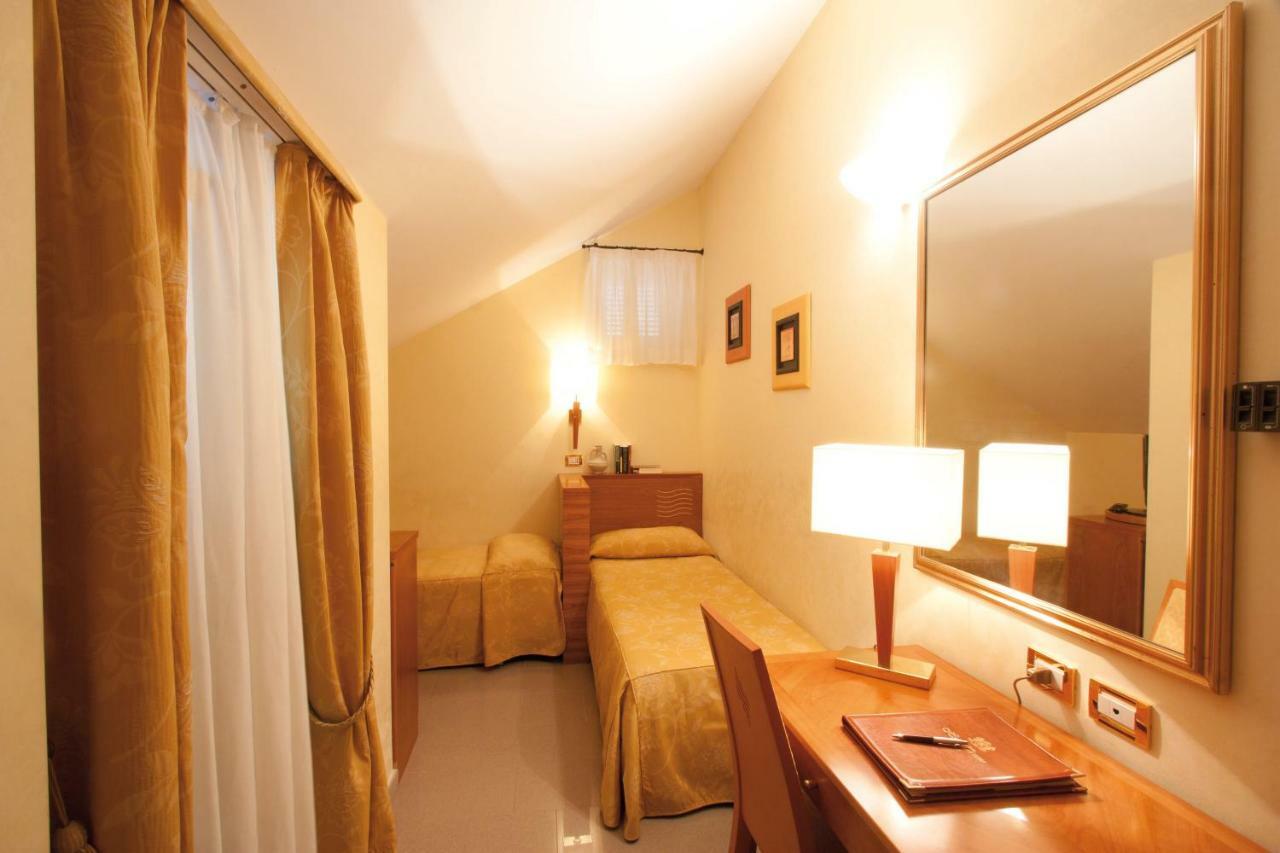 Hotel Tirreno Parghelia Luaran gambar