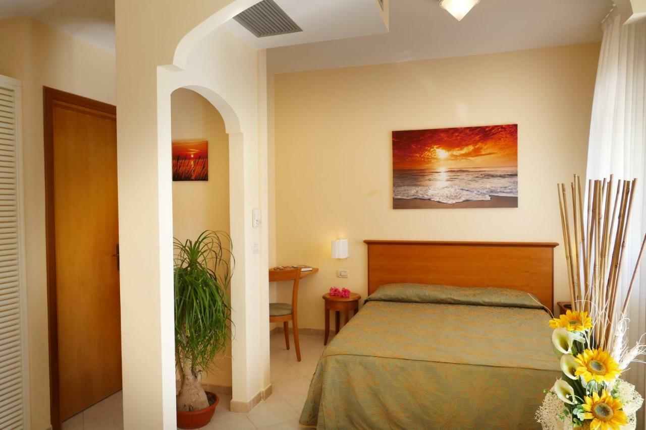 Hotel Tirreno Parghelia Luaran gambar
