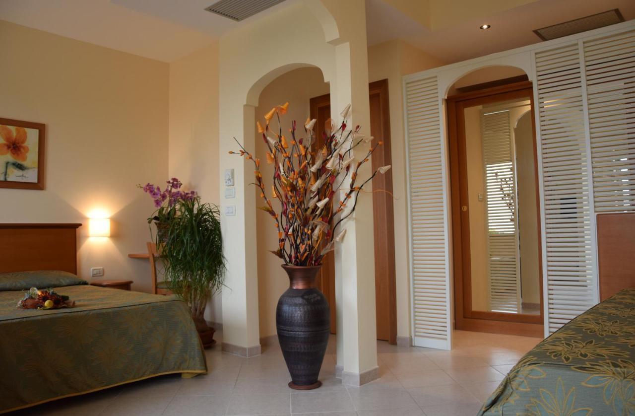 Hotel Tirreno Parghelia Luaran gambar